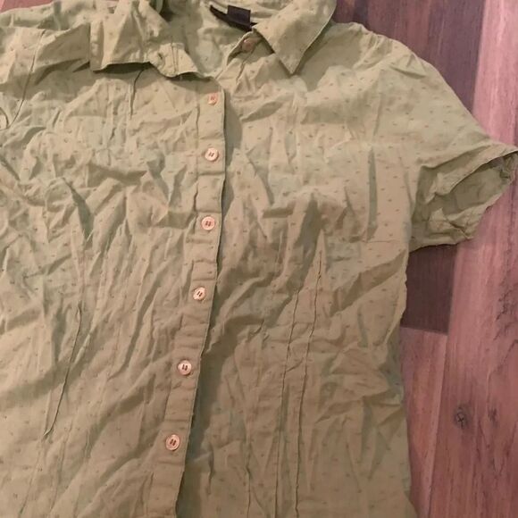 Prairie woman ditsy blouse ❤️ $5 must bundle 3+❤️ - Picture 5 of 5